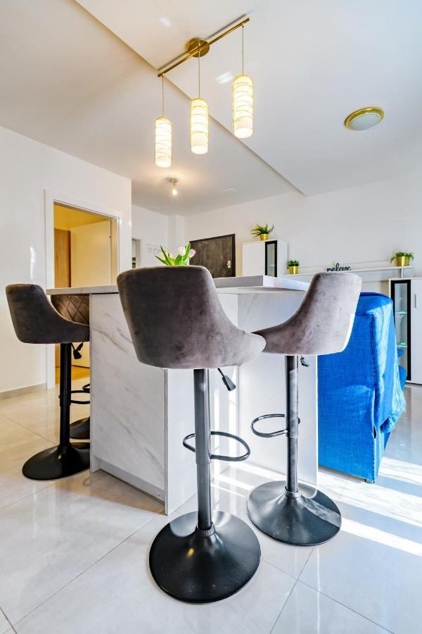 Holiday Apartment Zadar - With Summer Balcony And Parking Luaran gambar