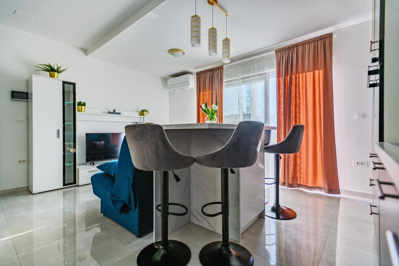 Holiday Apartment Zadar - With Summer Balcony And Parking Luaran gambar