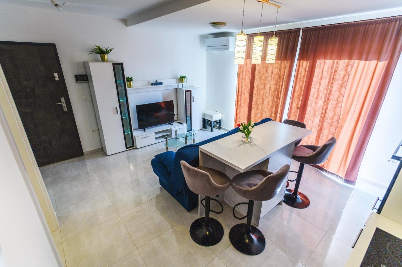 Holiday Apartment Zadar - With Summer Balcony And Parking Luaran gambar